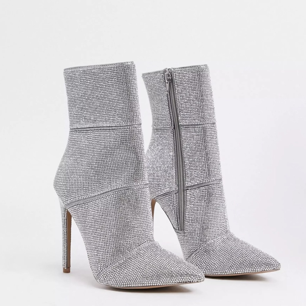 Steve Madden rhinestone sparkly booties